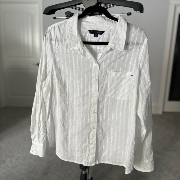 Tommy Hilfiger Tops - Tommy Hilfiger Classic White Striped Button-Down Shirt